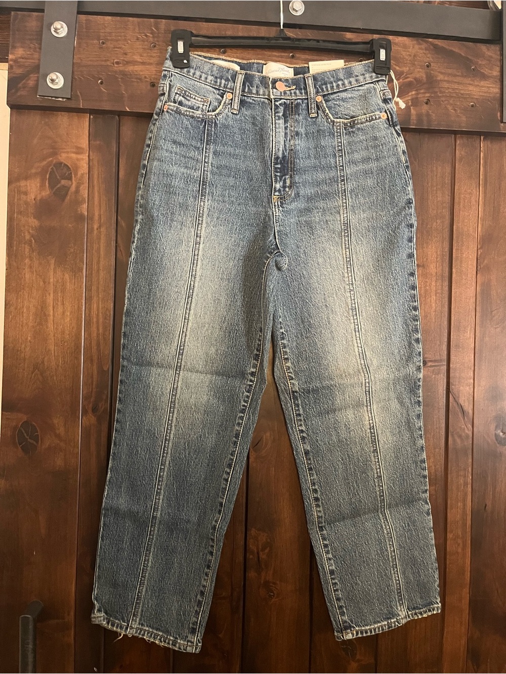 Universal Thread Women's Straight Leg Jeans - Light Blue Wash